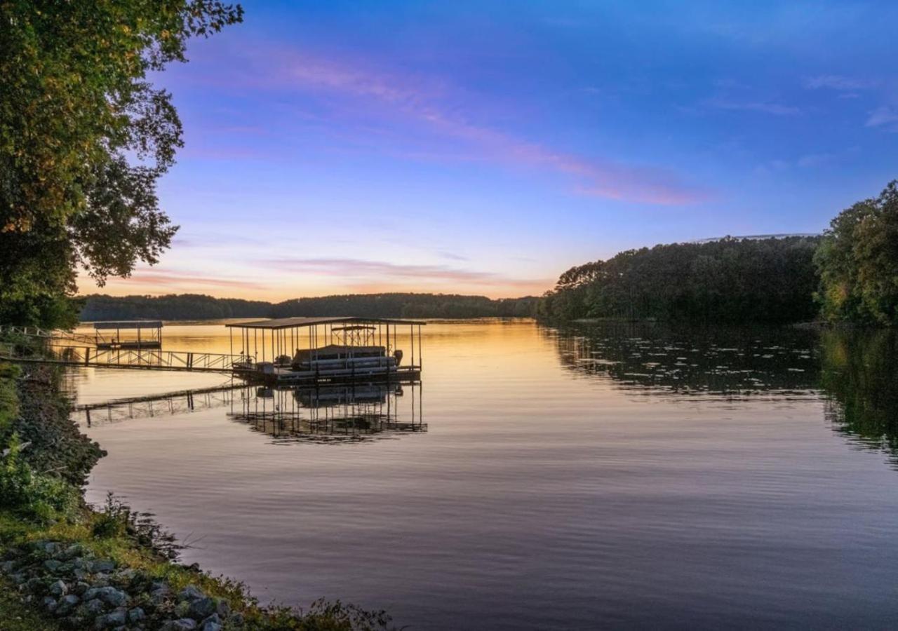 Rare Find Best Lot With Dock And Views On Lake Winchester Esterno foto