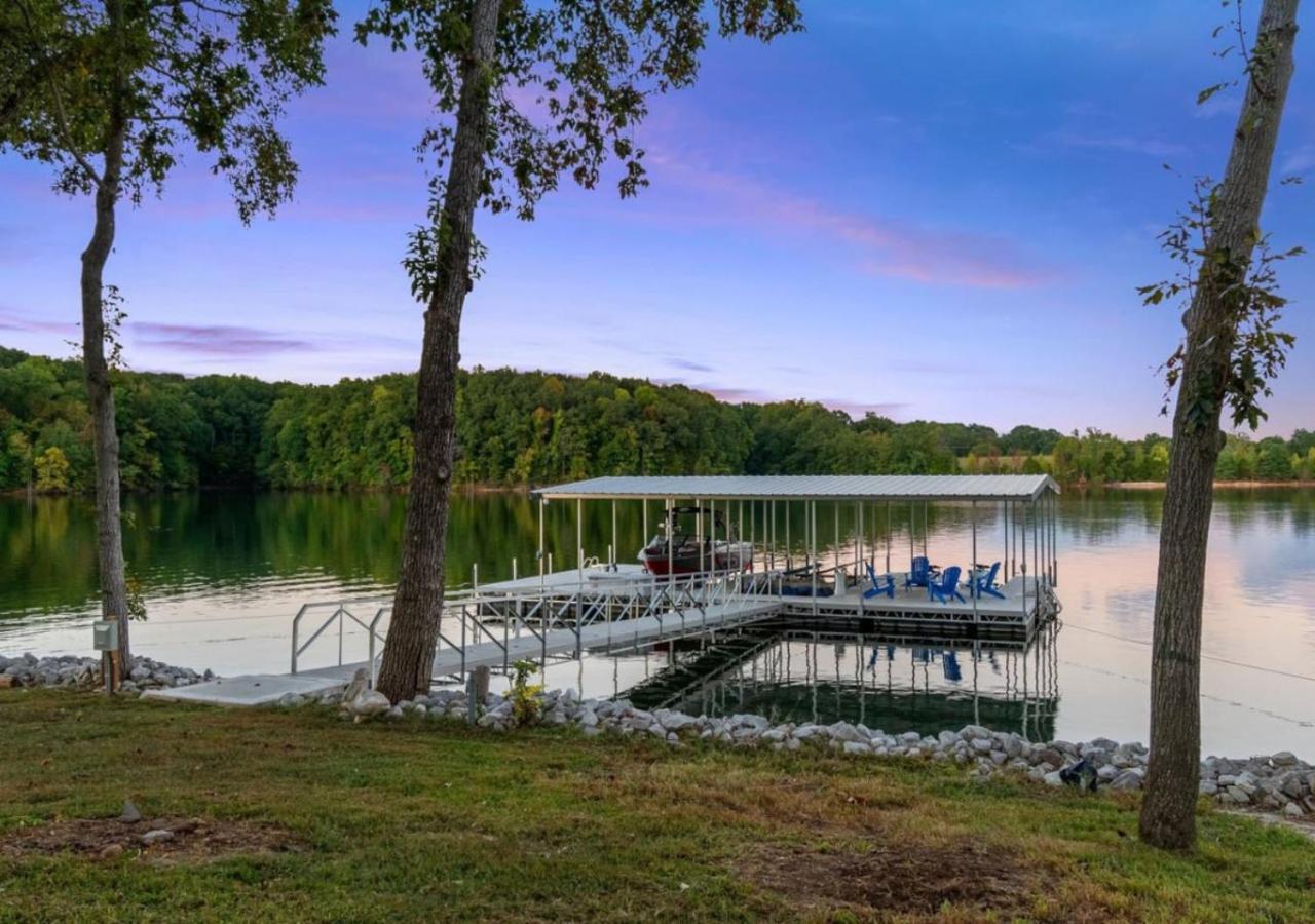 Rare Find Best Lot With Dock And Views On Lake Winchester Esterno foto